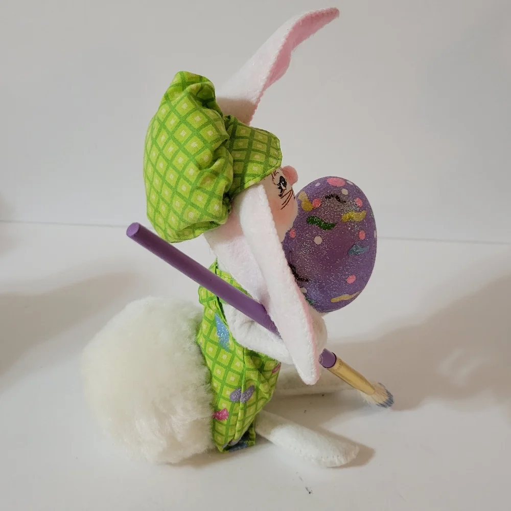 Annalee Easter Bunny With Paint Brush And Egg 2008 Green Lavender